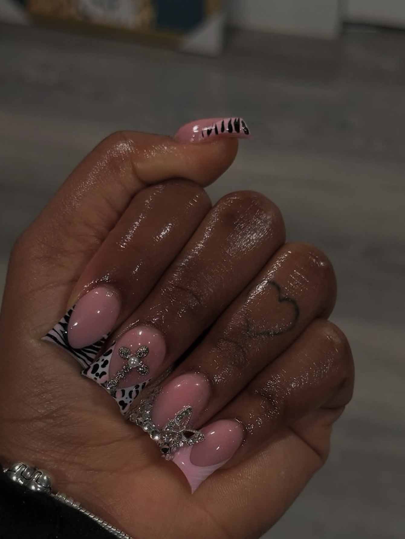Künstlerisches Nageldesign Extensions Brehn