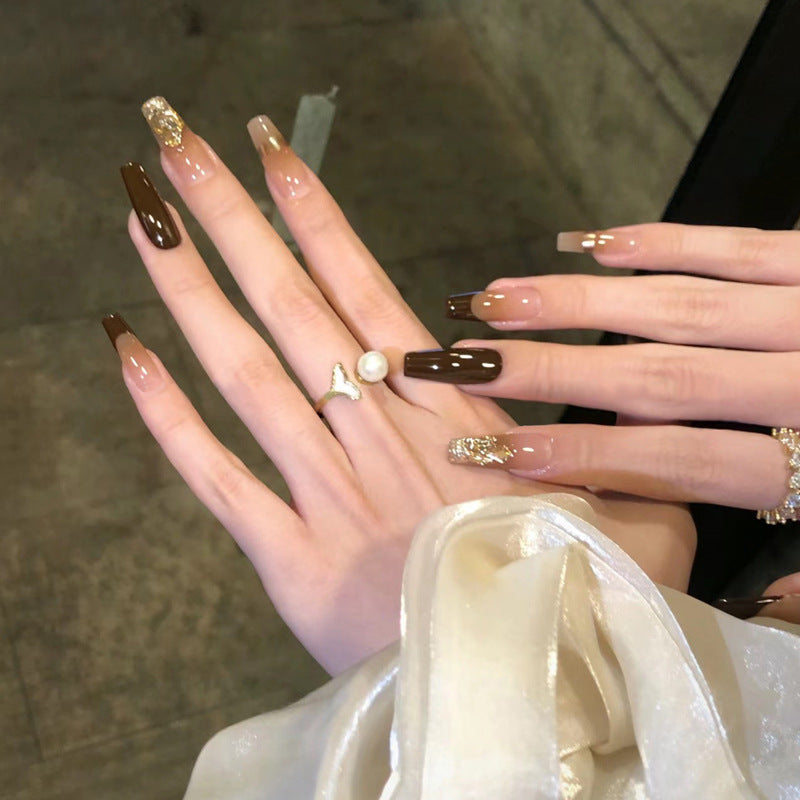 Dekoratives Press-On Nagelkunst-Set Brehn