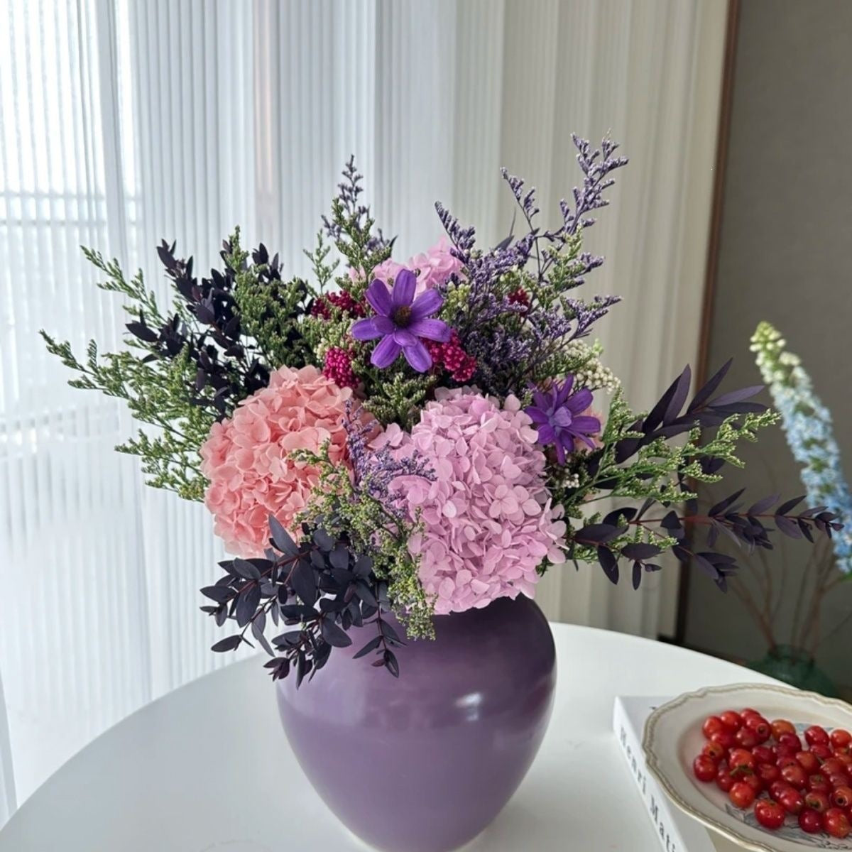Künstliches Blumenarrangement
