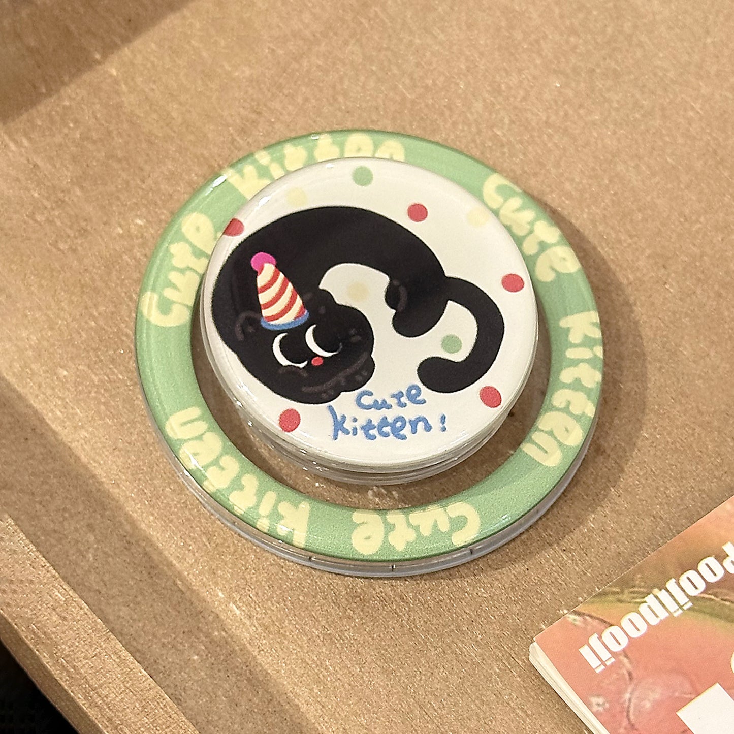 Lustiger Anstecker mit Katzenmotiv Brehn