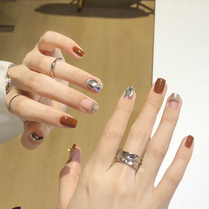 Kunstnagelset mit Funkelnden Kristall- und Glitzerakzenten Brehn