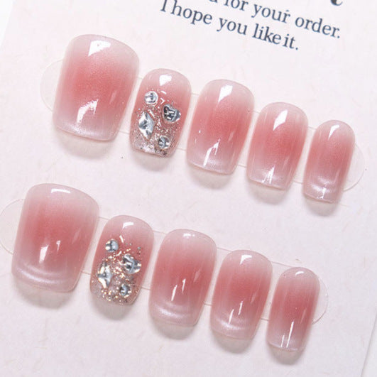 Elegantes, mit Kristallen verziertes Nagelkunstset Brehn