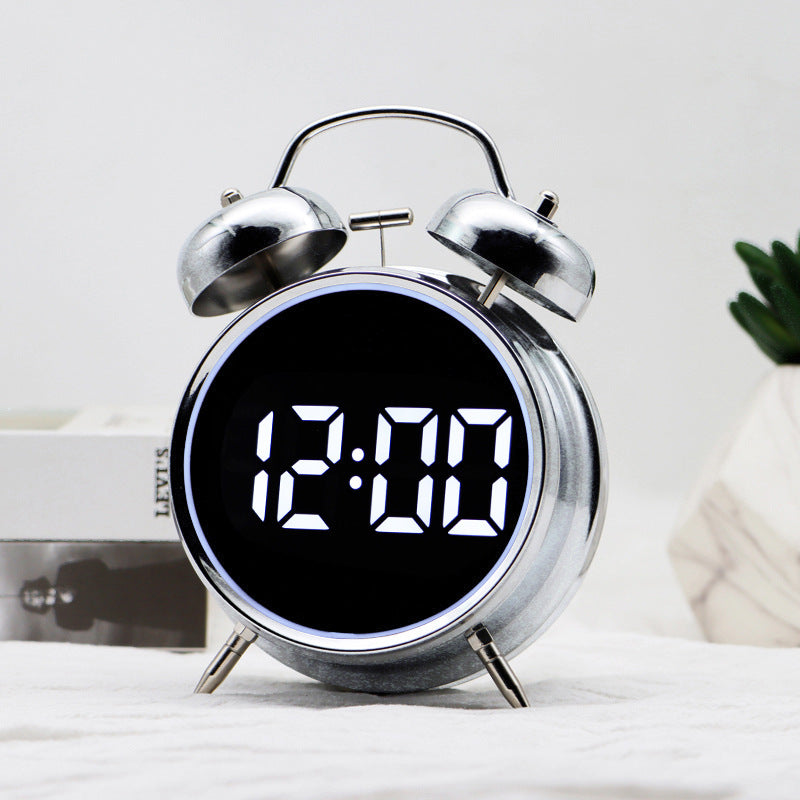 Digitaler Alarmwecker mit Retro-Design Brehn