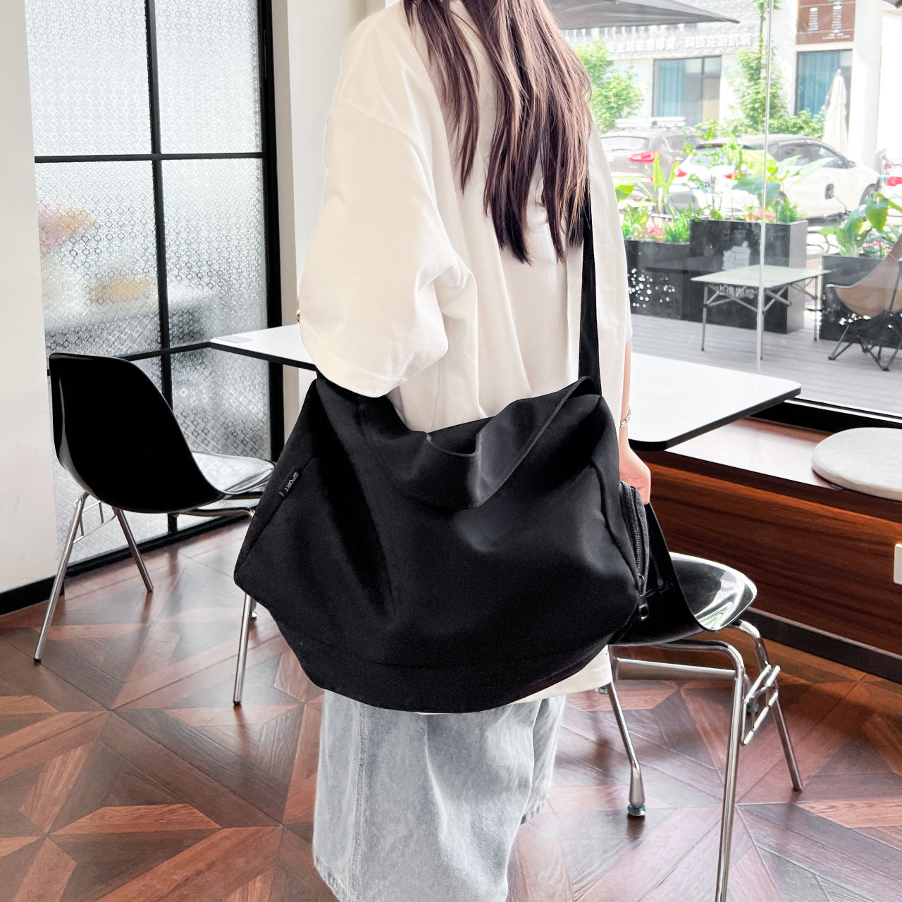 Alltags-Tasche mit Geräumigem Innenraum und Abnehmbarem Schultergurt Brehn