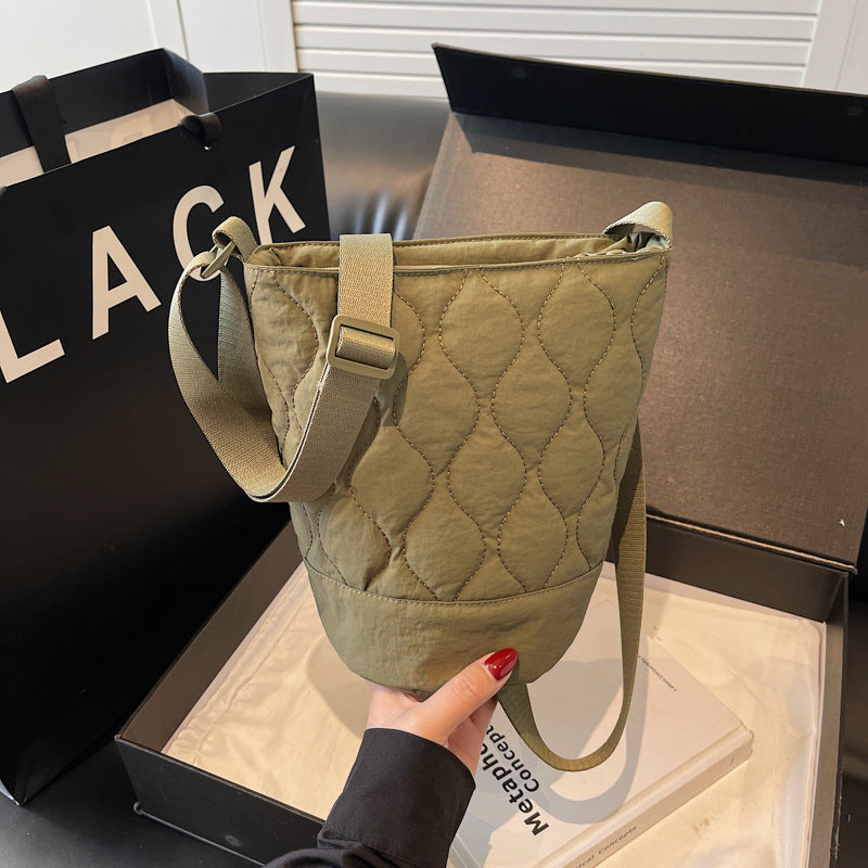 Praktische Umhänge Tasche Brehn
