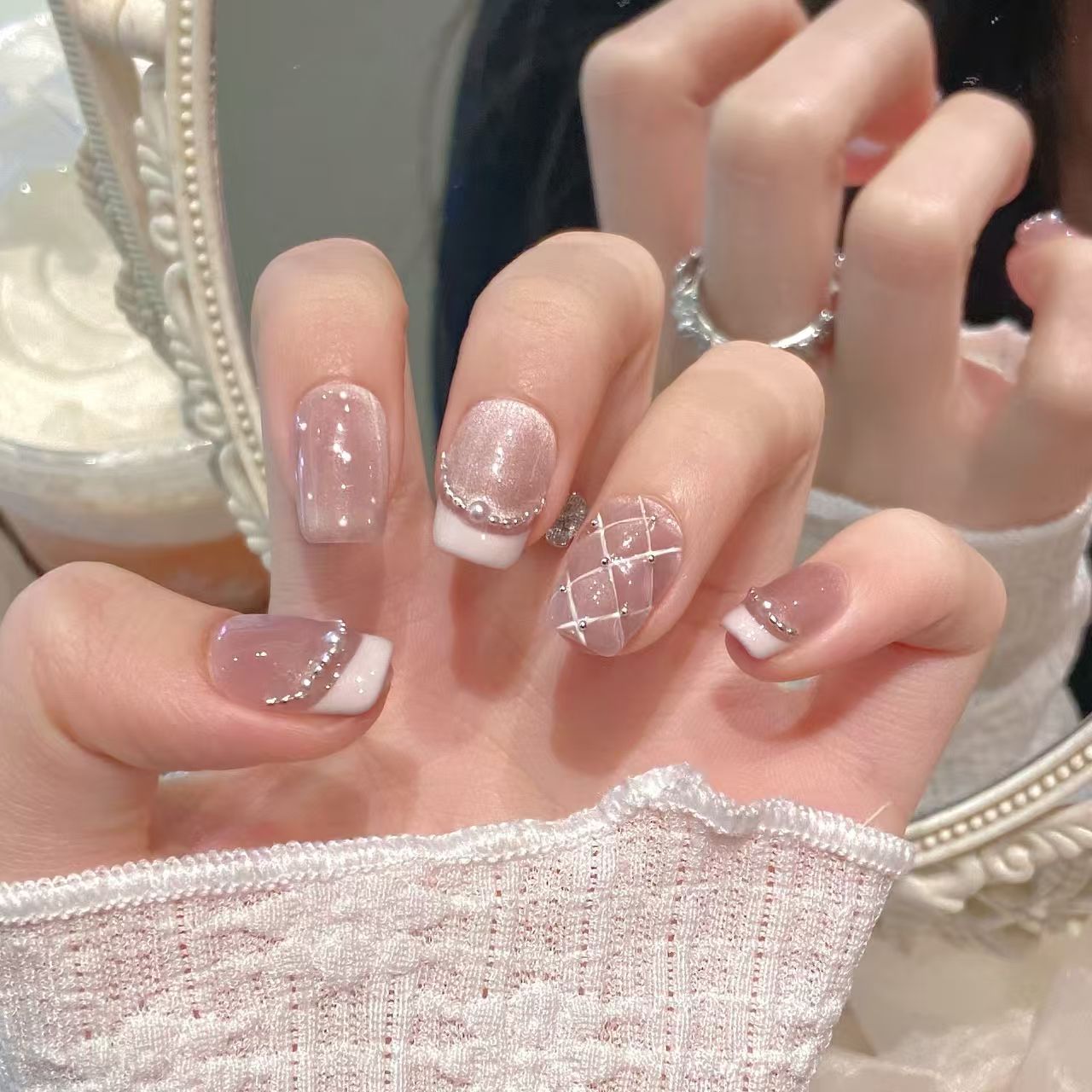Elegante Perlen Press-On Nagelkollektion Brehn