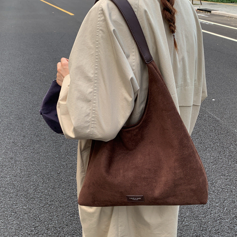 Weiches Wildleder Hobo Bag Brehn