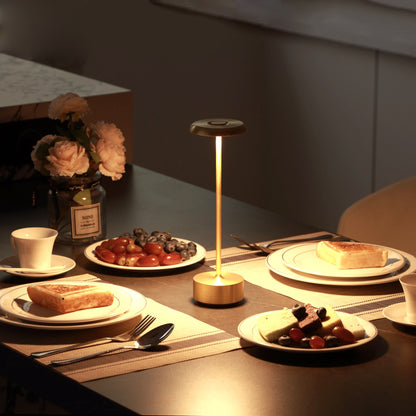 Stylische zeitgenössische Tischlampe für Wohnräume