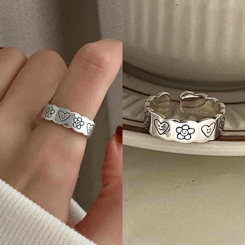 Verstellbarer Silberner Blumenmuster Ring Brehn