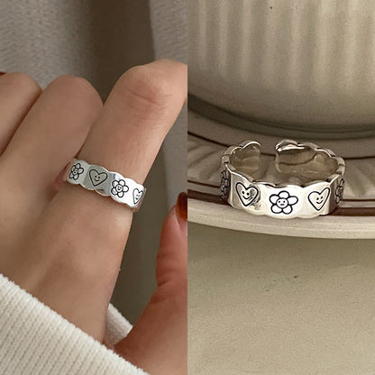 Verstellbarer Silberner Blumenmuster Ring Brehn
