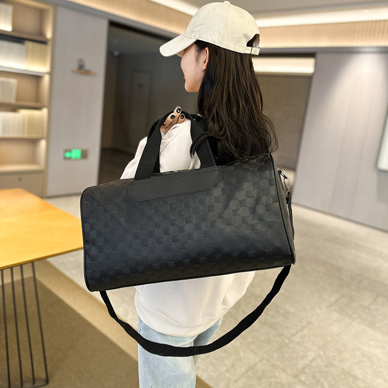 Elegante Reisetasche Aus Robustem Kunstleder mit Krokomuster Brehn