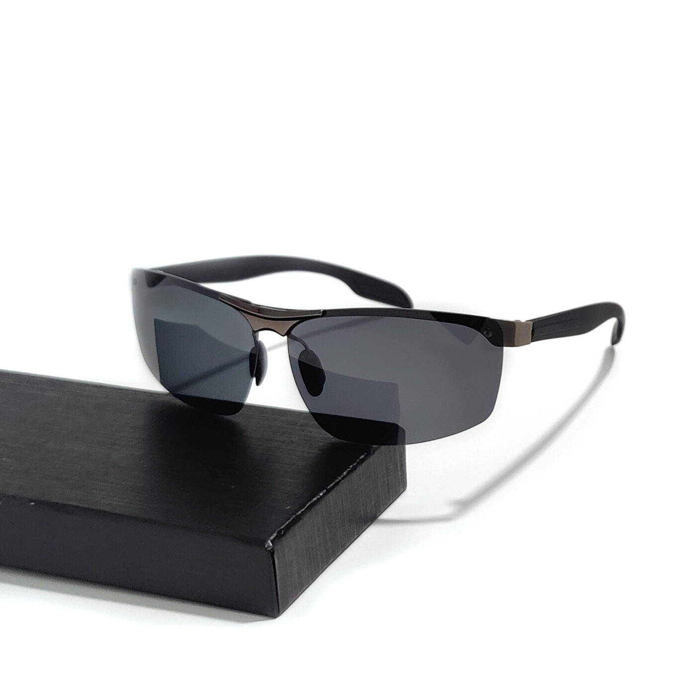 Herren sportliche Sonnenbrille mit ergonomischem Design und UV-Schutz Brehn