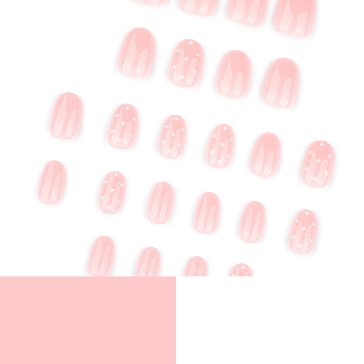Kunstvolle Nagelkunst mit Zartem Punktedesign Brehn