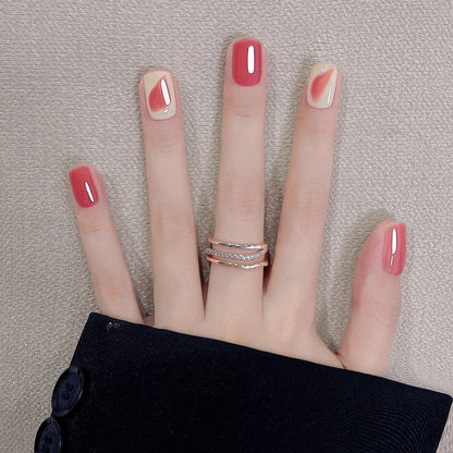 Dekorativer Press-On Nagelset mit künstlerischem Finish