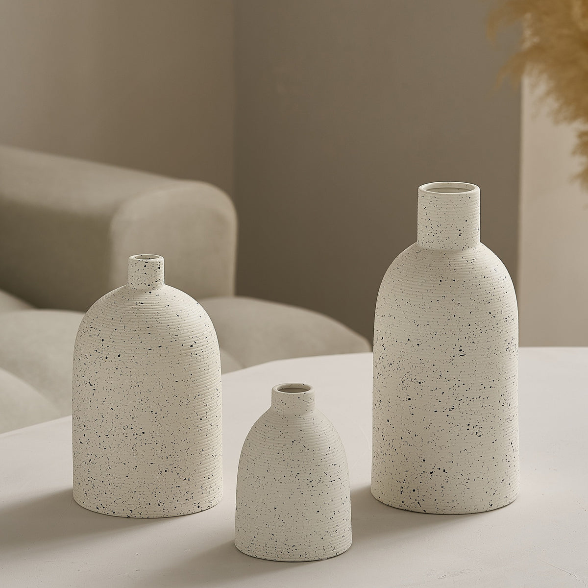 Elegante und Kunstvolle Keramikvase Brehn