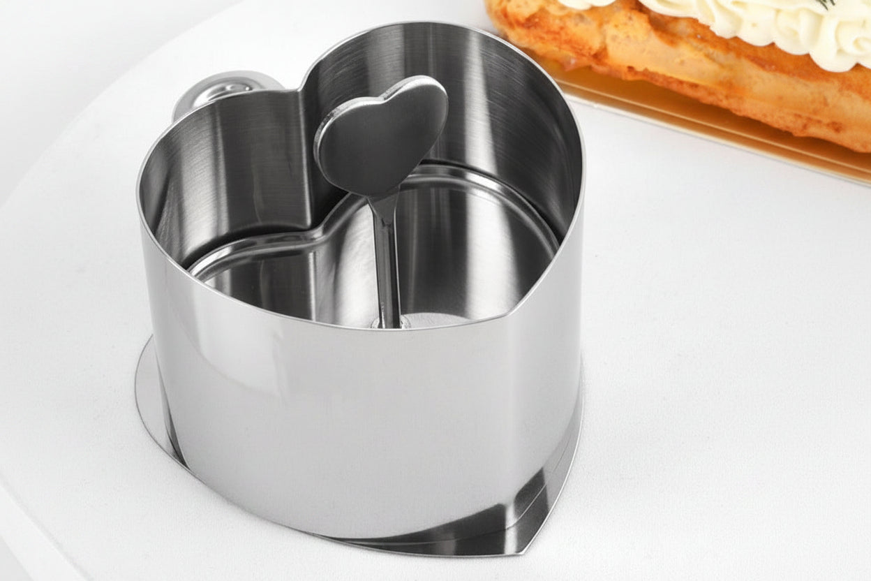 Edelstahl-Backring und Dessertsformer Set mit Herzförmigem Stecher und Portionierer Brehn