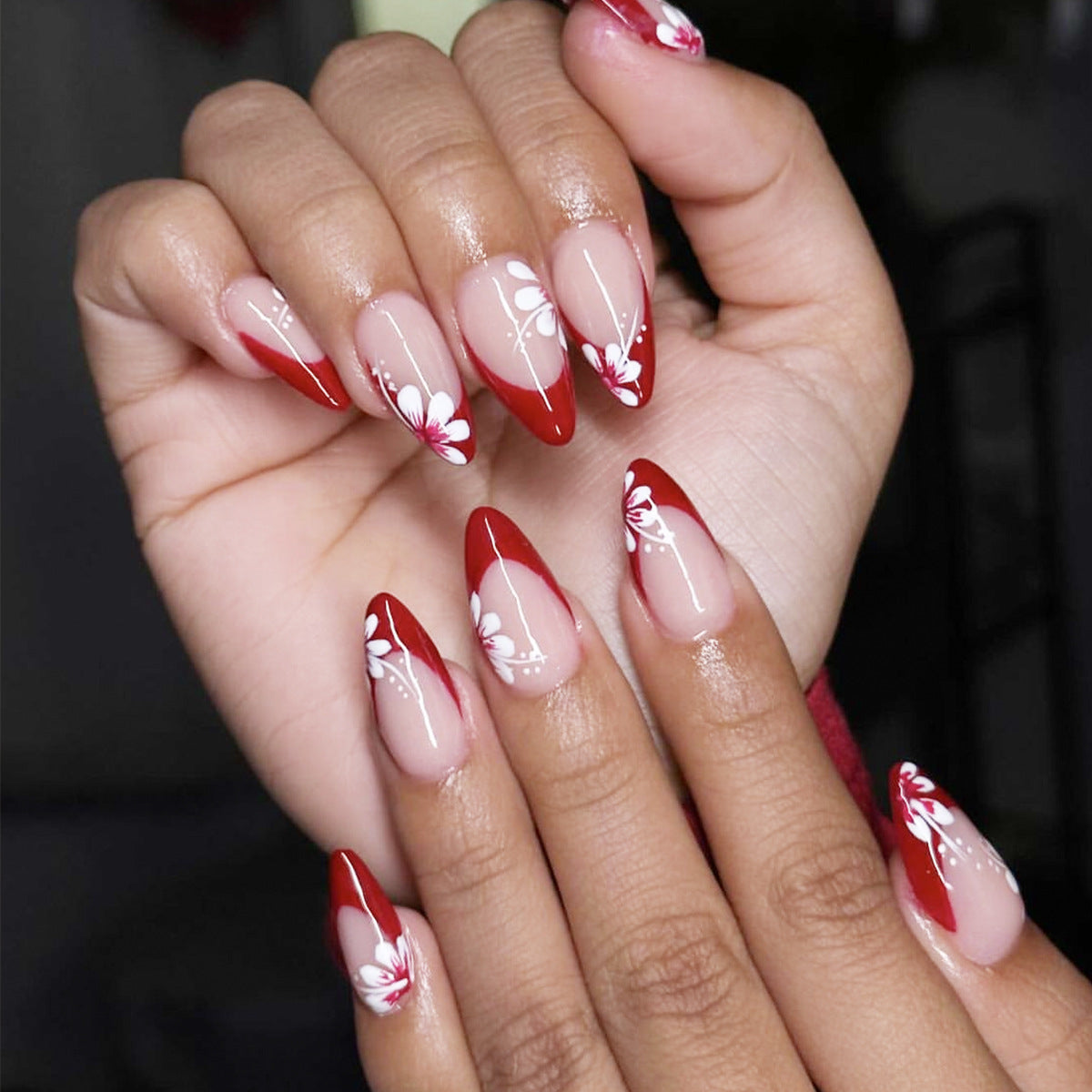Elegante Künstlerische Stiletto Nagelkunst Set Brehn