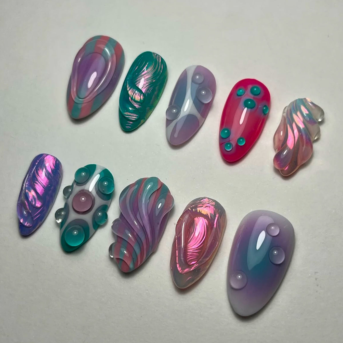 Künstlerisches 3D-Nageldesign Brehn