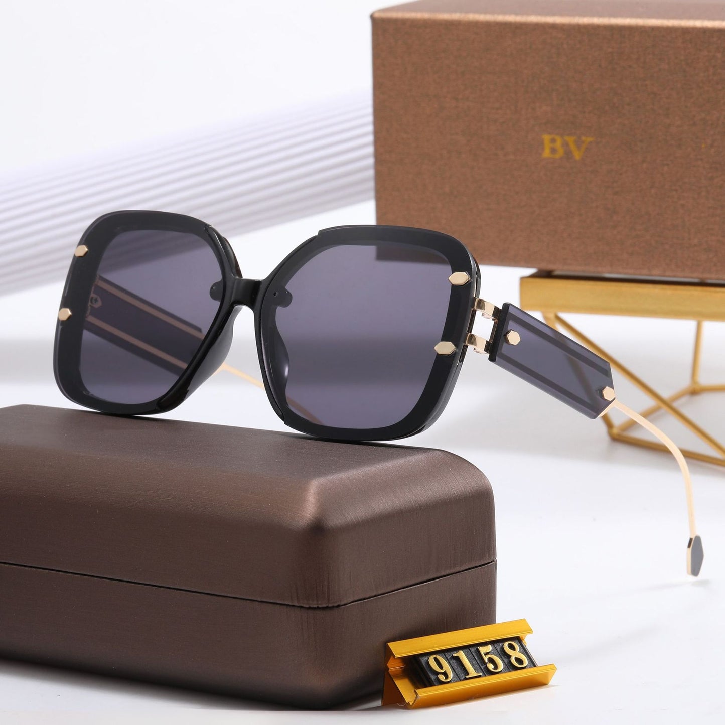 Damen Designer-Sonnenbrille mit extravagantem Rahmen Brehn