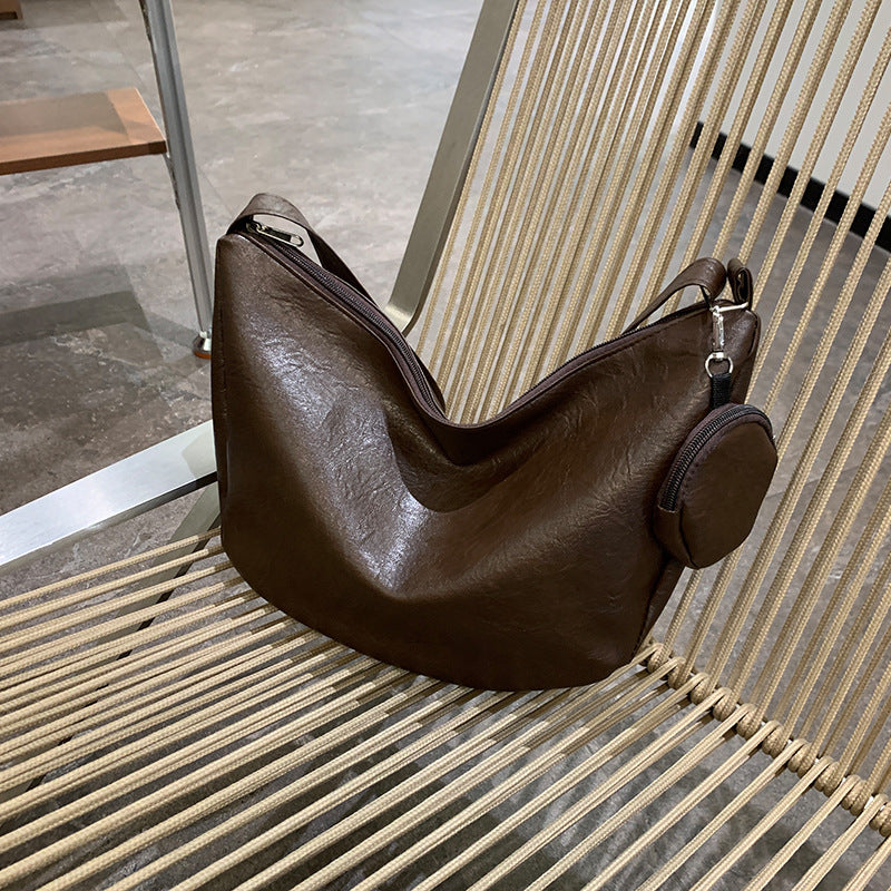 Lässige Schultern tote Tasche