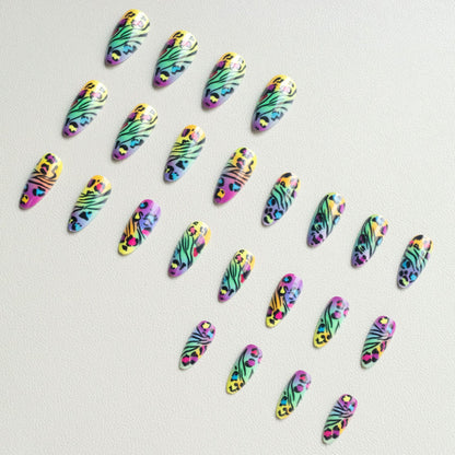 Wildtier Druck Nagelkunst