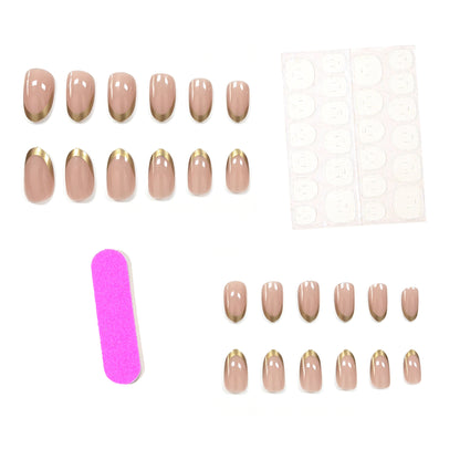 Elegante Metallic French Tip Nagelverzierung Brehn