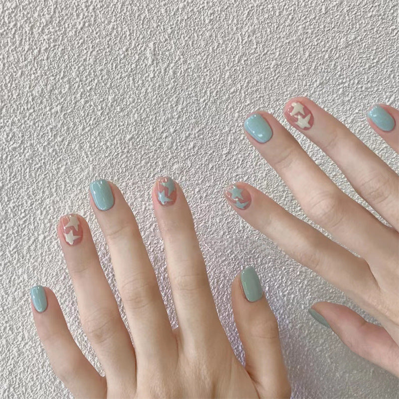 Kreative Nagelkunst Brehn