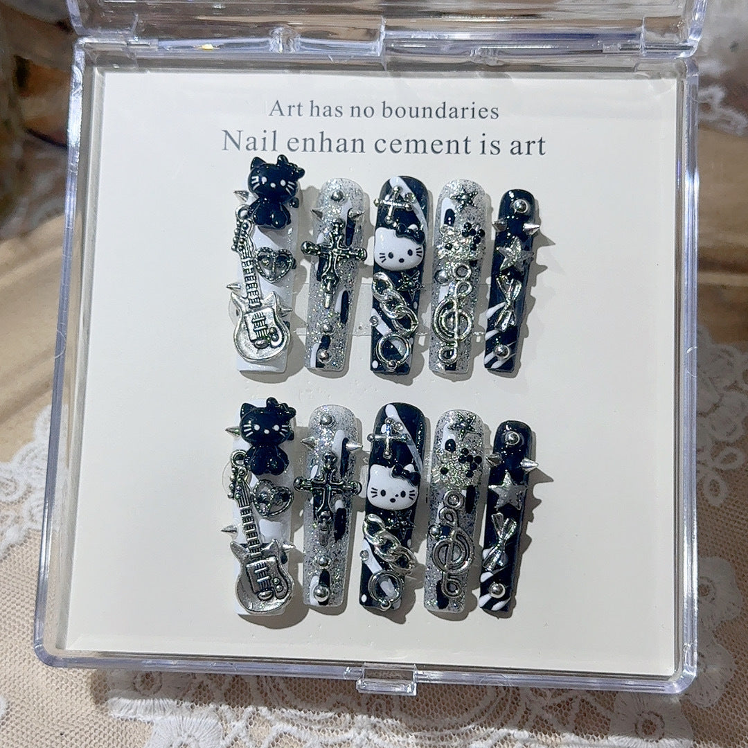 Künstlerisch thematisiertes Nagelkunstset