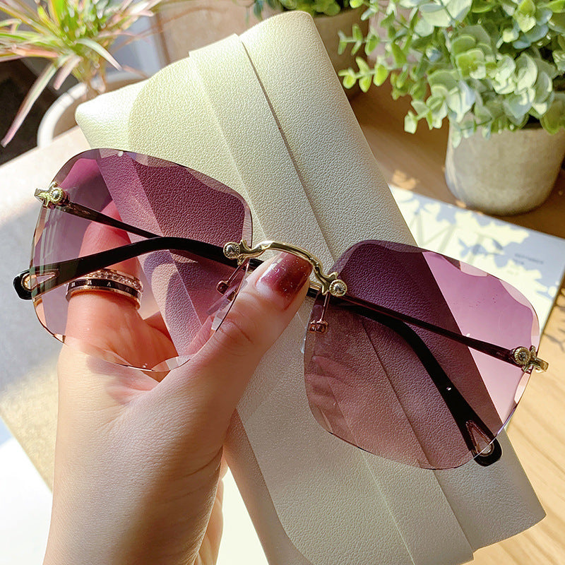Damen modische Flügelsonnenbrille mit hochwertigem Metallrahmen Brehn