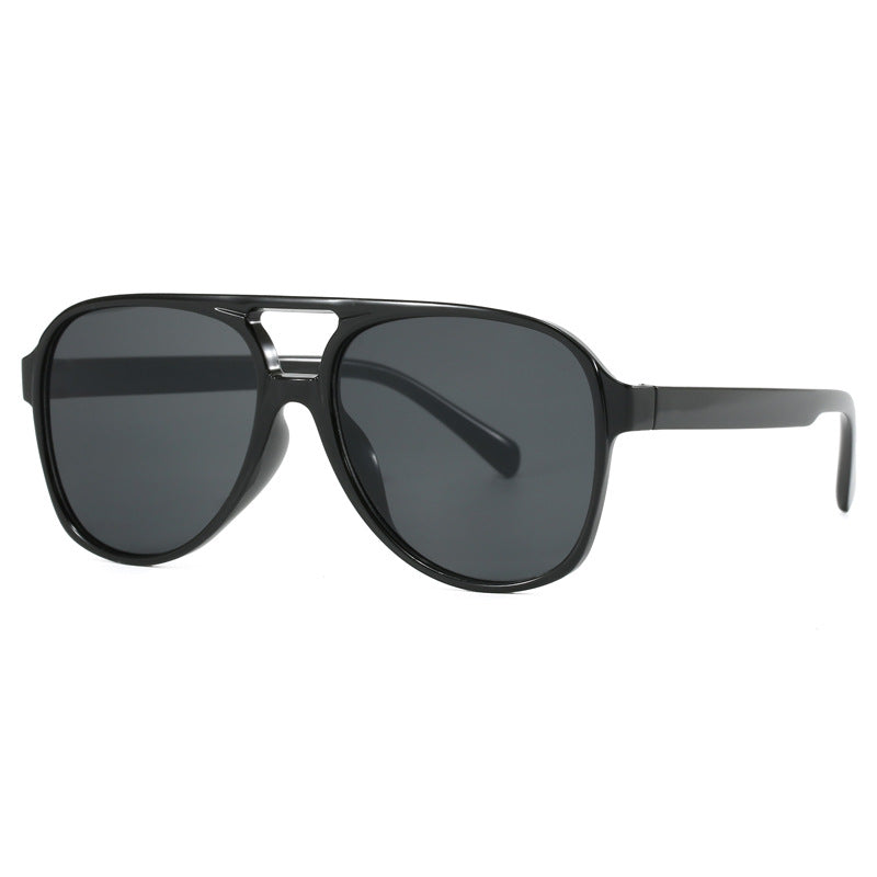 Damen Oversized Sonnenbrille mit sportlichem Design Brehn