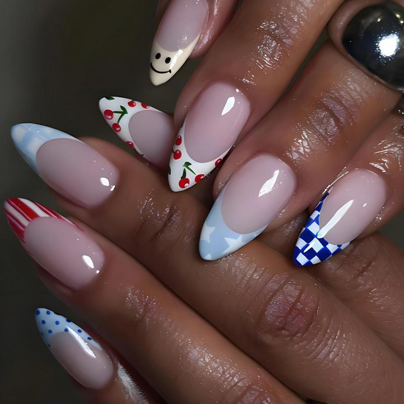 Kunstnagelset mit fröhlichen Motiven und kreativen Designs Brehn