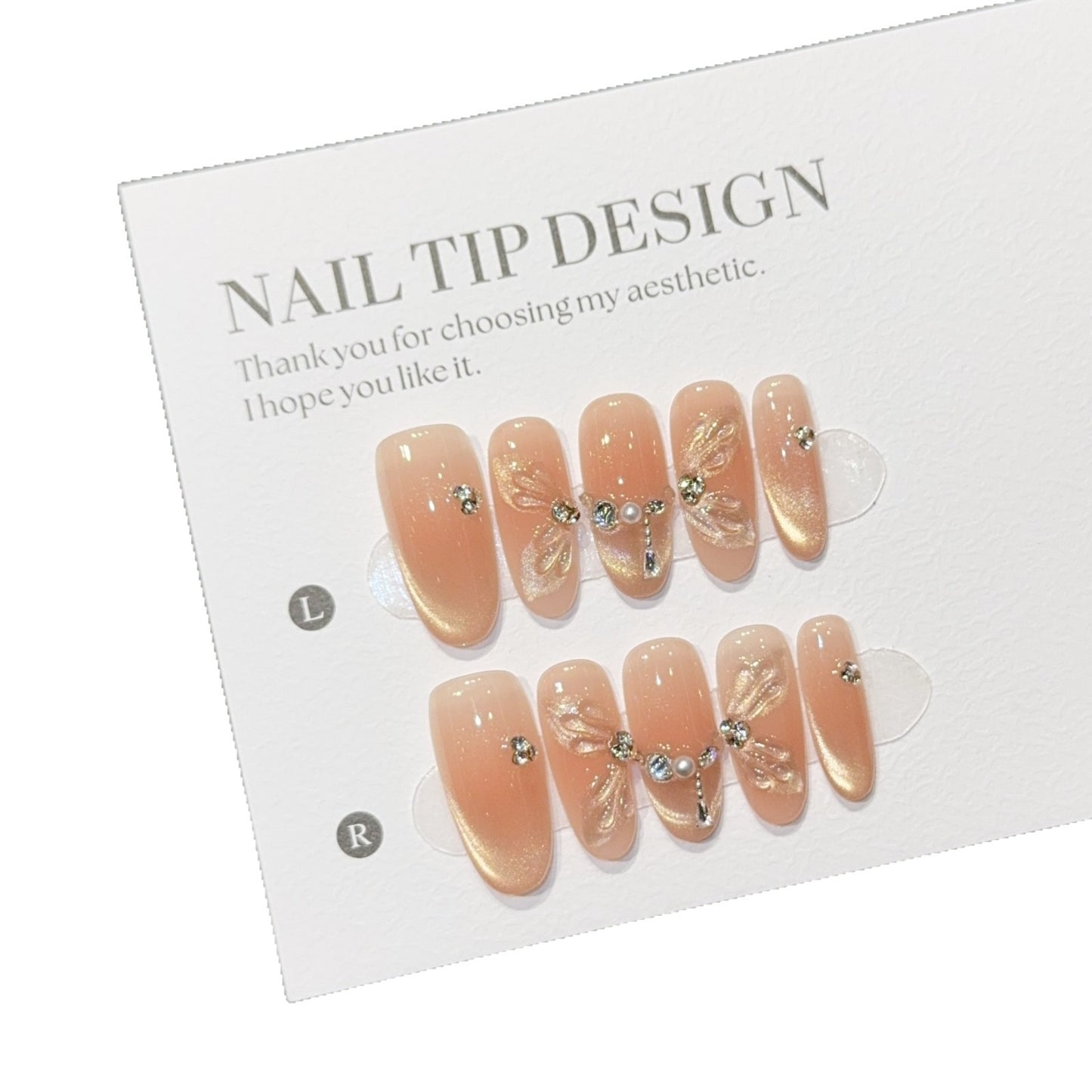 Künstliche Nagelspitzen mit Eleganten Floralen Details Brehn