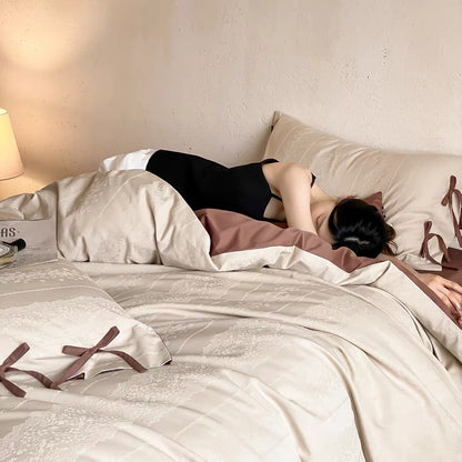 Luxuriöses Wendeduvet-Bezug-Set mit gebundenen Kissenbezügen
