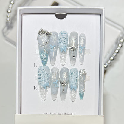 Dekorative mit Strass verzierten Stiletto-Nägel Brehn