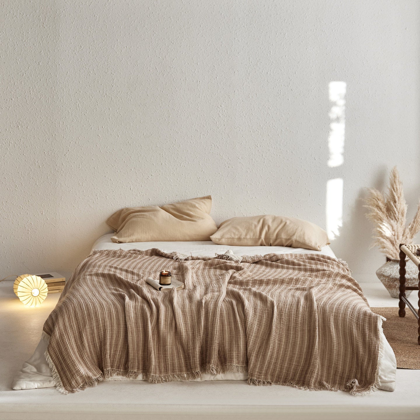 Damen elegante und luftige Tagesdecke aus hochwertiger Baumwolle Brehn
