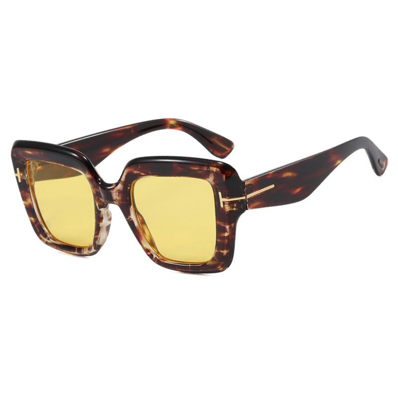 Damen quadratische Sonnenbrille mit komfortablem Kunststoffrahmen und UV-Schutz Brehn