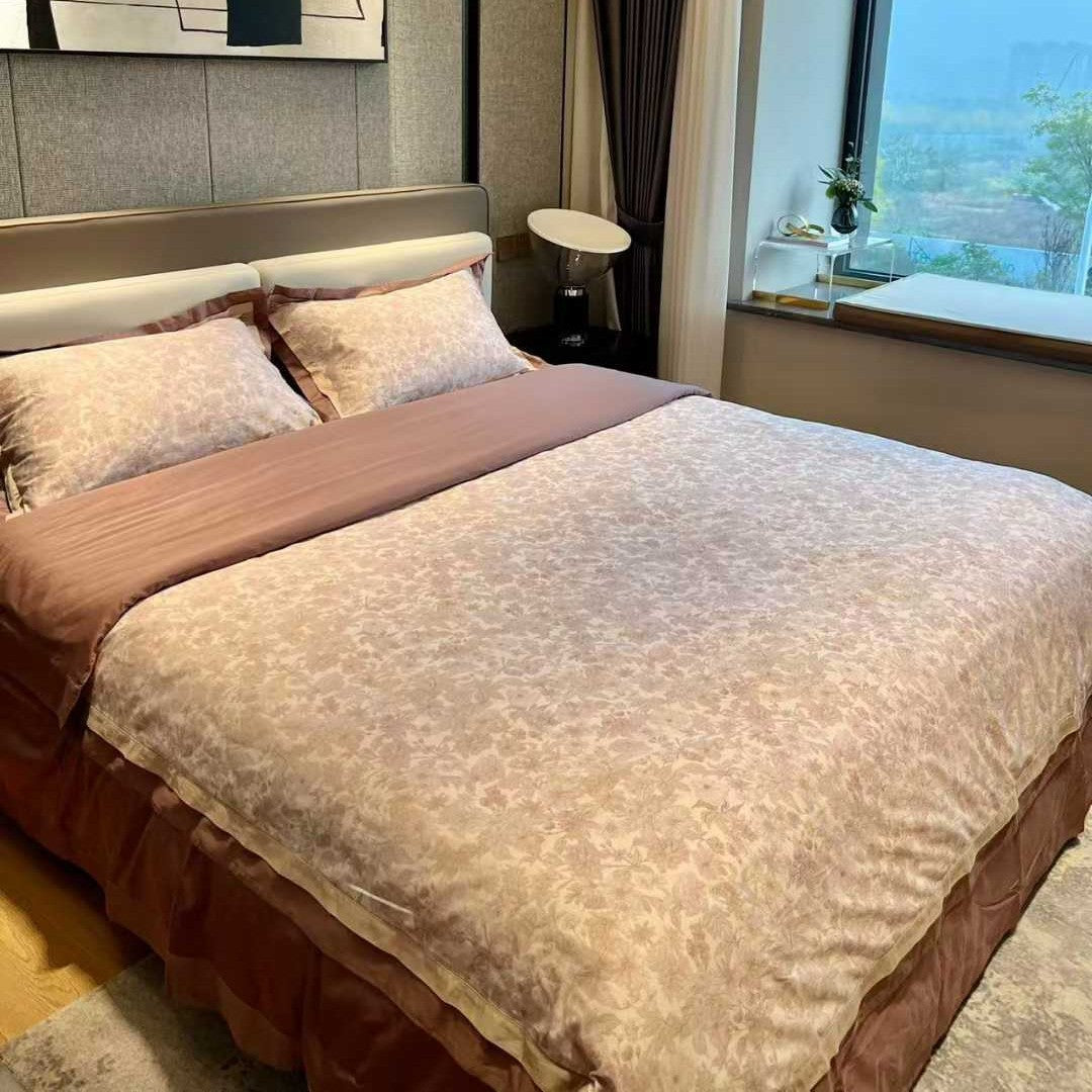 Hotel-Stil Floral Mikrofaser Bettbezug Set mit Kontrastbordüre und Kissenbezügen