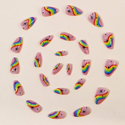 Bunte Regenbogen-Themen Nagelkunst Brehn