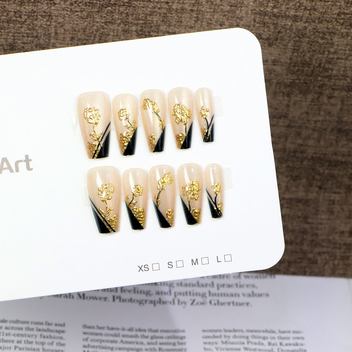 Dekoratives Druck-Nagelkunst-Set mit elegantem Blumenmuster Brehn