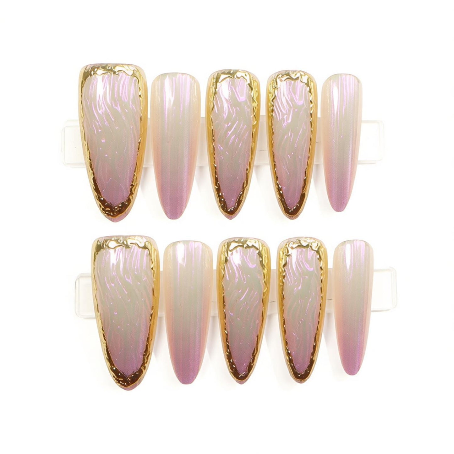 Luxuriöses Presse-Nagel-Set mit eleganten metallischen Kanten Brehn