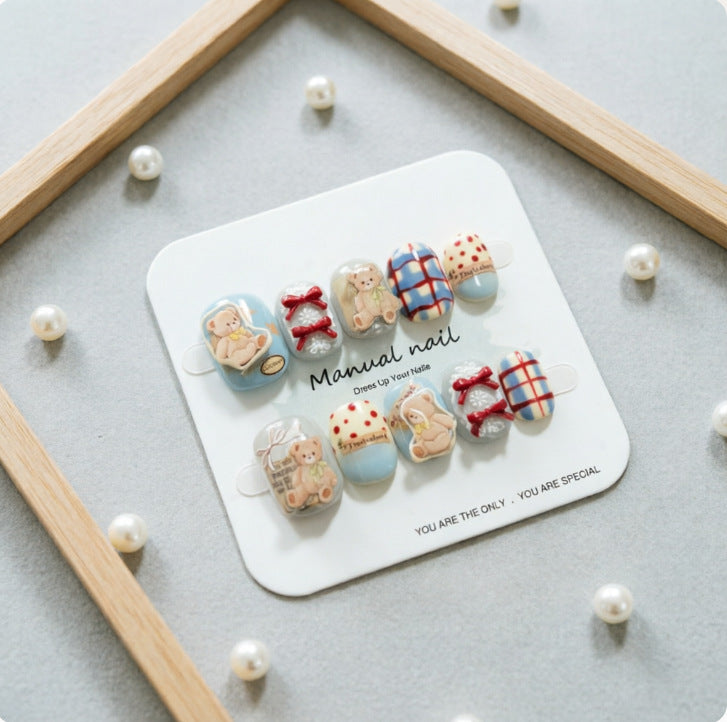 Niedliche Kunstnägel mit Bärchen-Motiv Brehn