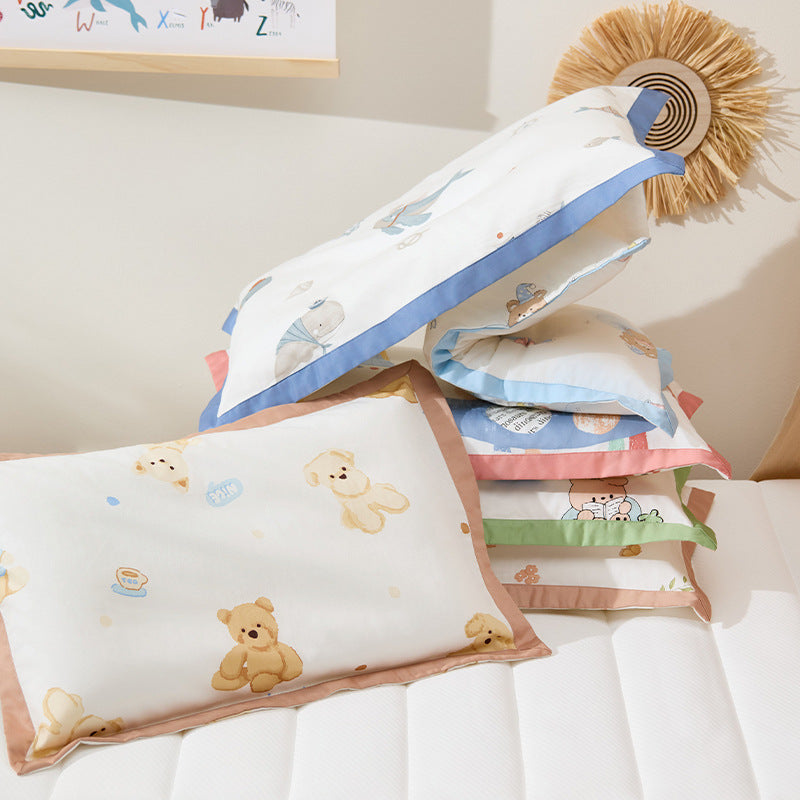 Dekoratives Baumwollkissenbezug-Set mit Cartoon-Tierdruck und Satinrand