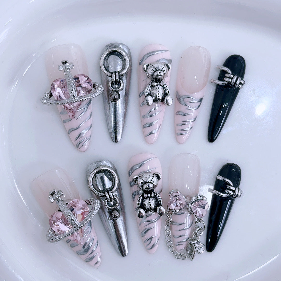 Glamouröse dekorative Nagelspitzen