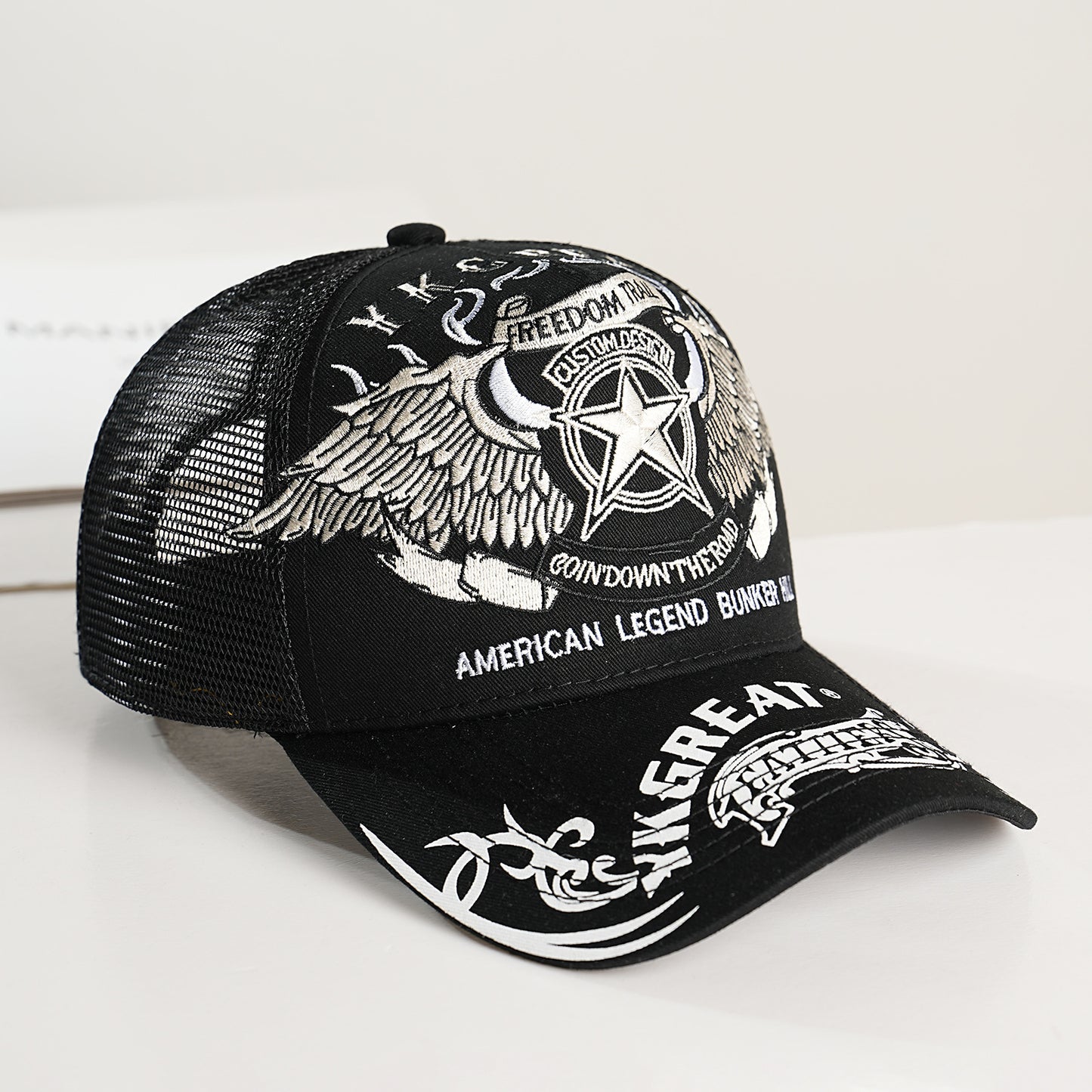 Unisex Trucker Cap mit grafischem Design und atmungsaktivem Netz Brehn