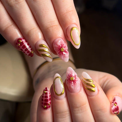 Glamorous Floral Nail Art Set Brehn
