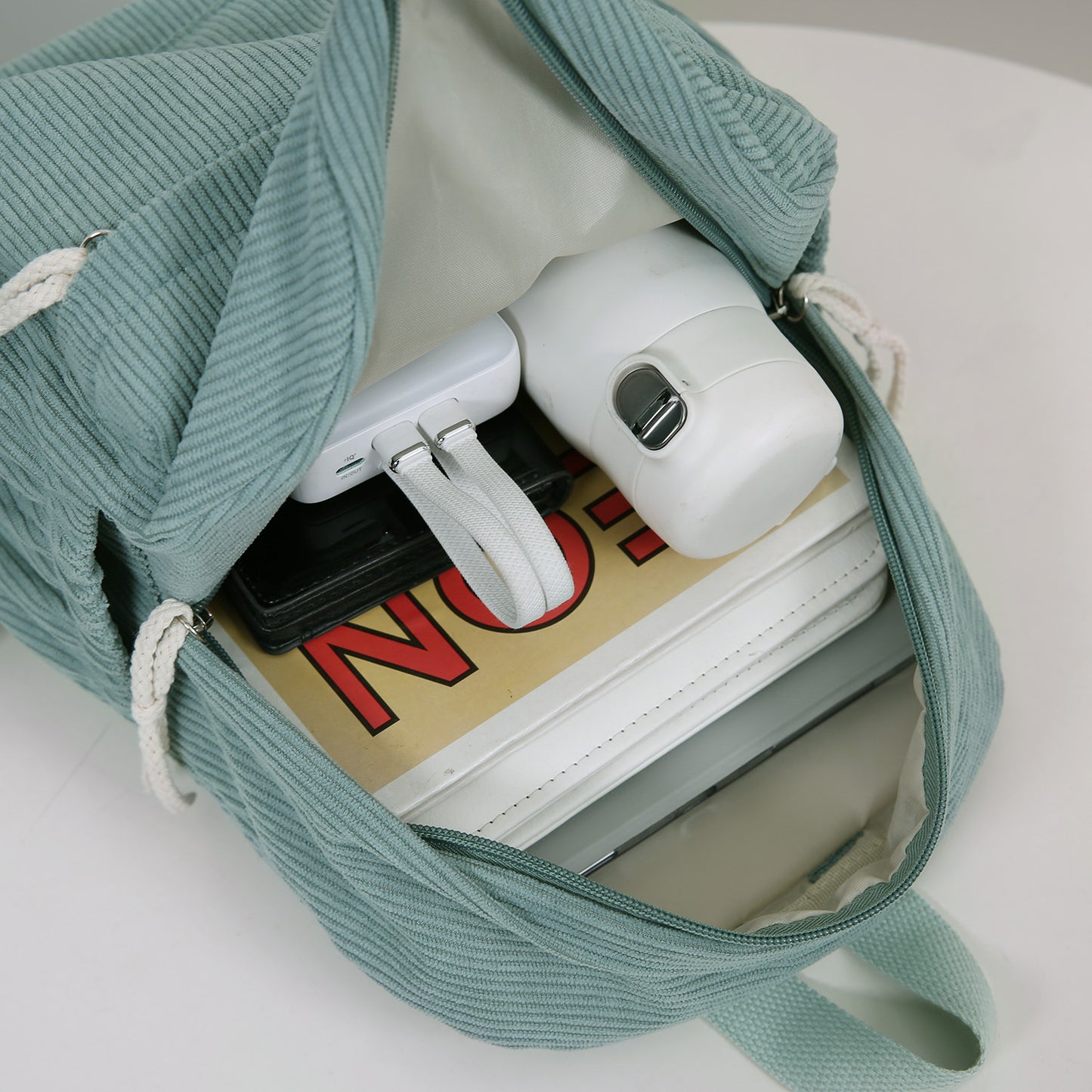 Cord-Rucksack mit Praktischem Frontfach Brehn