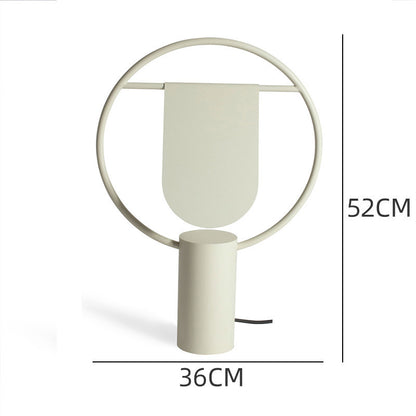 Künstlerische Tischlampe mit einzigartiger Silhouette