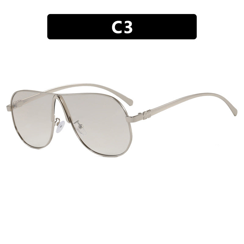 Damen oversized Sonnenbrille mit modernem Design Brehn