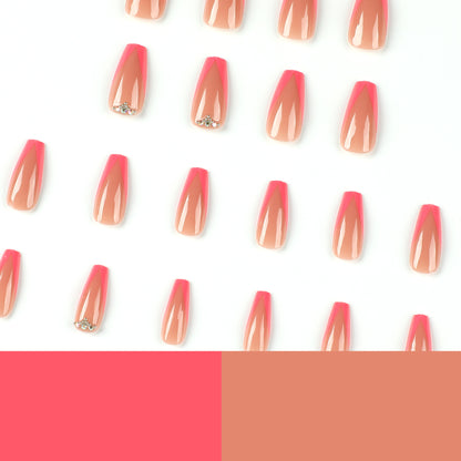 Kunstvolle Nagelverlängerungen mit Neon-Spitzen und Strassverzierung Brehn