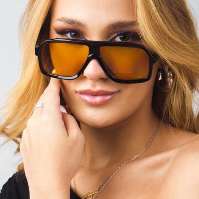 Damen große quadratische Sonnenbrille im modernen Design mit robustem Rahmen Brehn